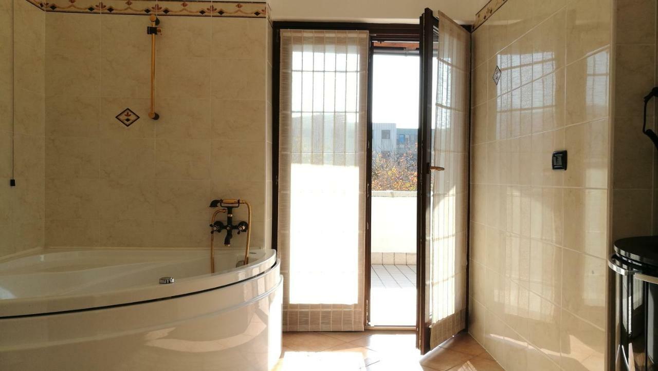 Le Cicogne Bed & Breakfast Rovereto  Luaran gambar